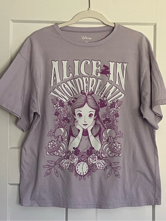 Disney Tops - Disney Alice in Wonderland Oversized Graphic T-Shirt - Size S - NWOT